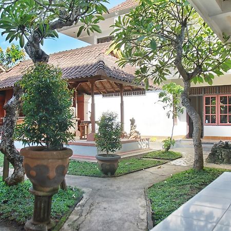 Halaman Depan Hostel Ubud Exterior foto